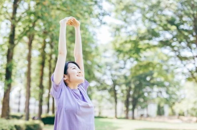 目を温める？冷やす？状態に合わせた目のケア方法とは_コンテンツ画像