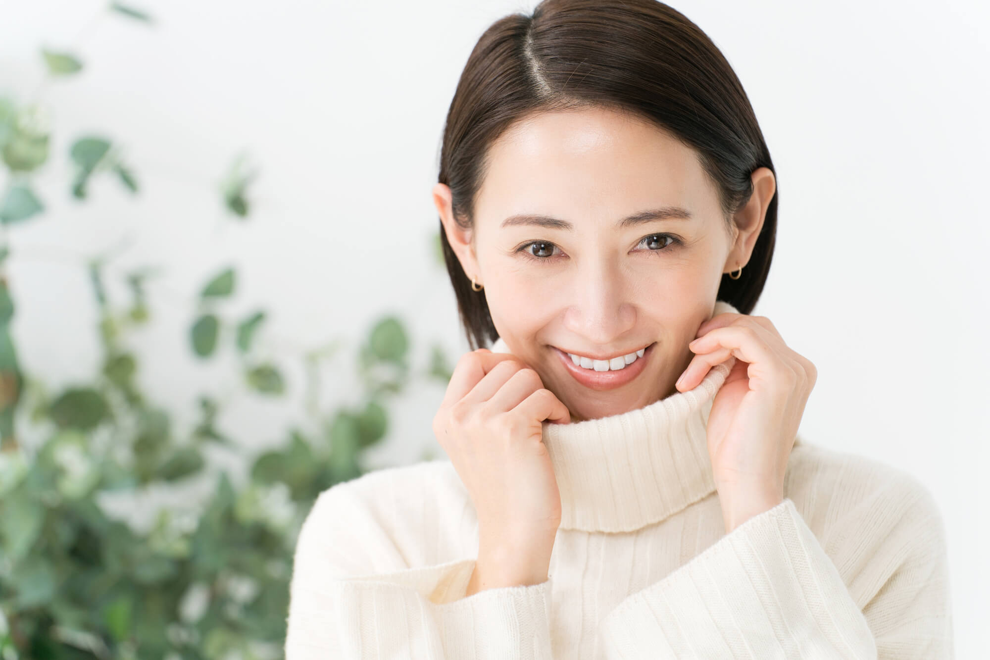 目の下のたるみの原因や改善方法とは？気を付けたいスキンケアや生活習慣について_コンテンツ画像